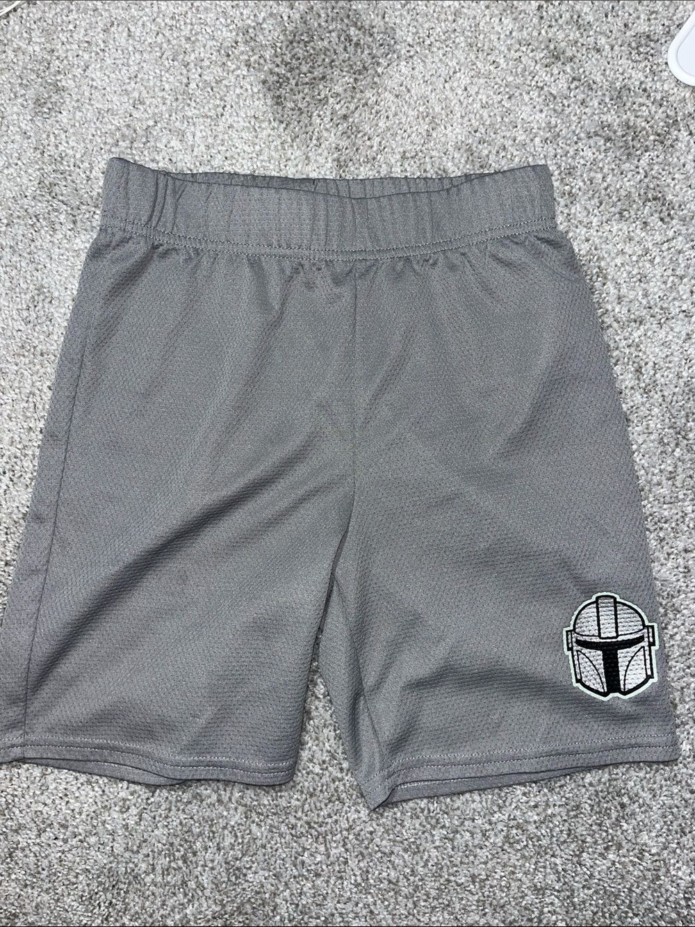 Star Wars Mandalorian Gray Disney Parks Boys Kids Sports Shorts 8 no pockets